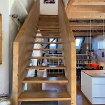 Loft-wohnung Mit Ausblick Und Terrasse