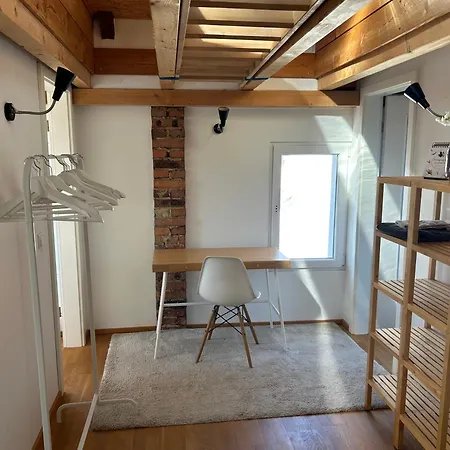 Lägenhet Loft-wohnung Mit Ausblick Und Terrasse *