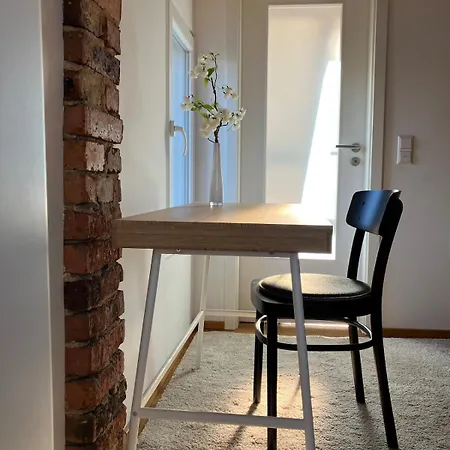 Loft-wohnung Mit Ausblick Und Terrasse Apartment